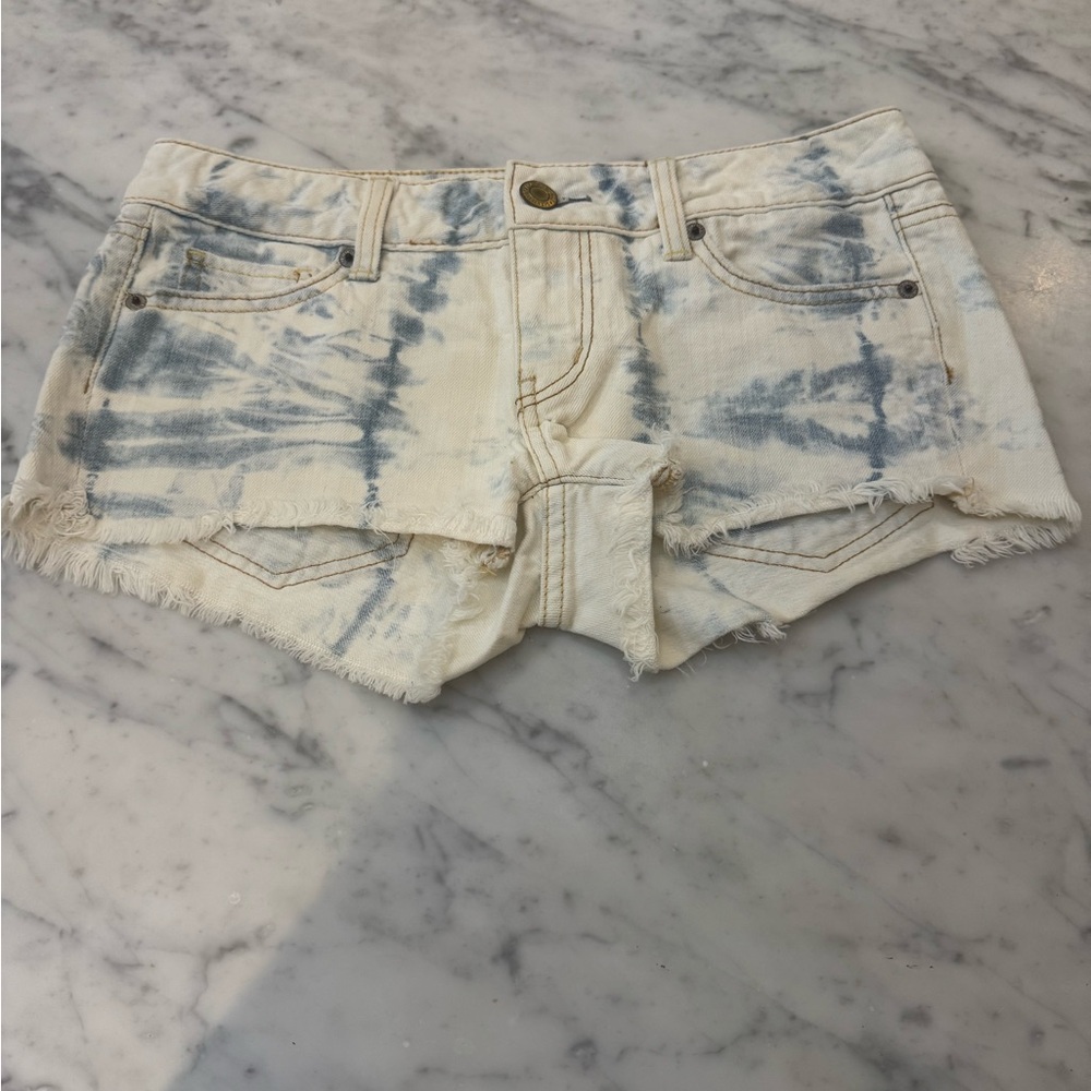 American Eagle shorts size 4